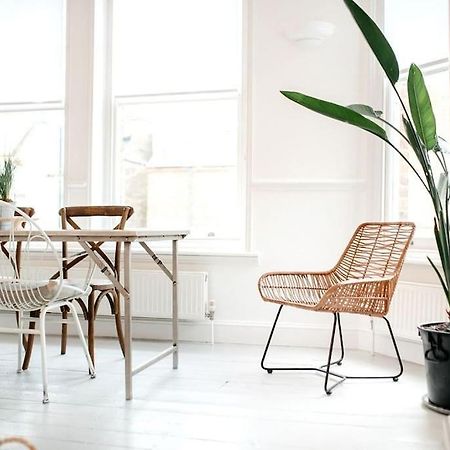 3 Bedroom House In Kew Gardens Ричмонд Экстерьер фото