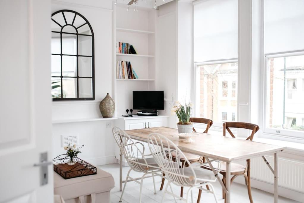 3 Bedroom House In Kew Gardens Ричмонд Экстерьер фото